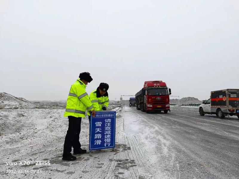 馳騁變革之路，215國道最新路況與勵志之旅